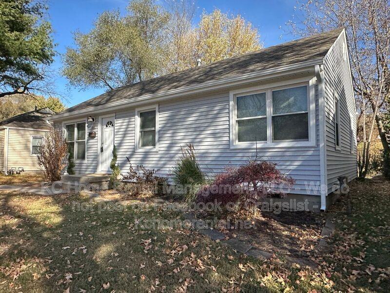 5411 North Indiana Avenue - Photo 3 of 33