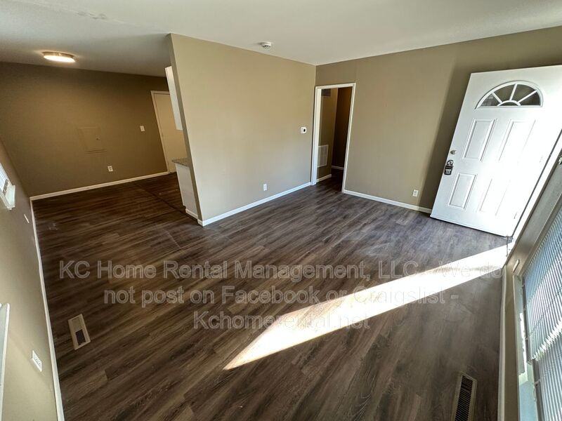 5411 North Indiana Avenue - Photo 6 of 33