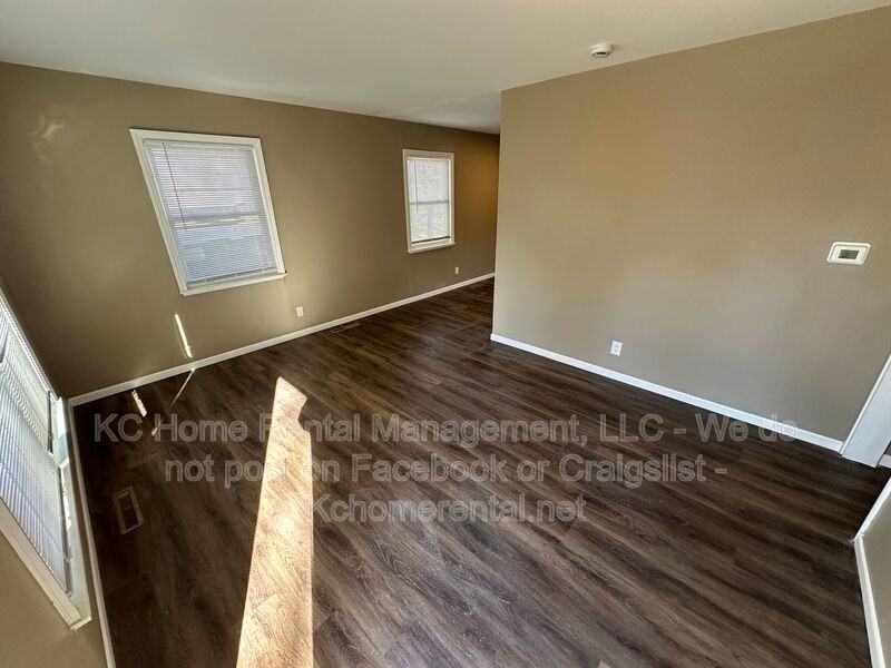 5411 North Indiana Avenue - Photo 7 of 33