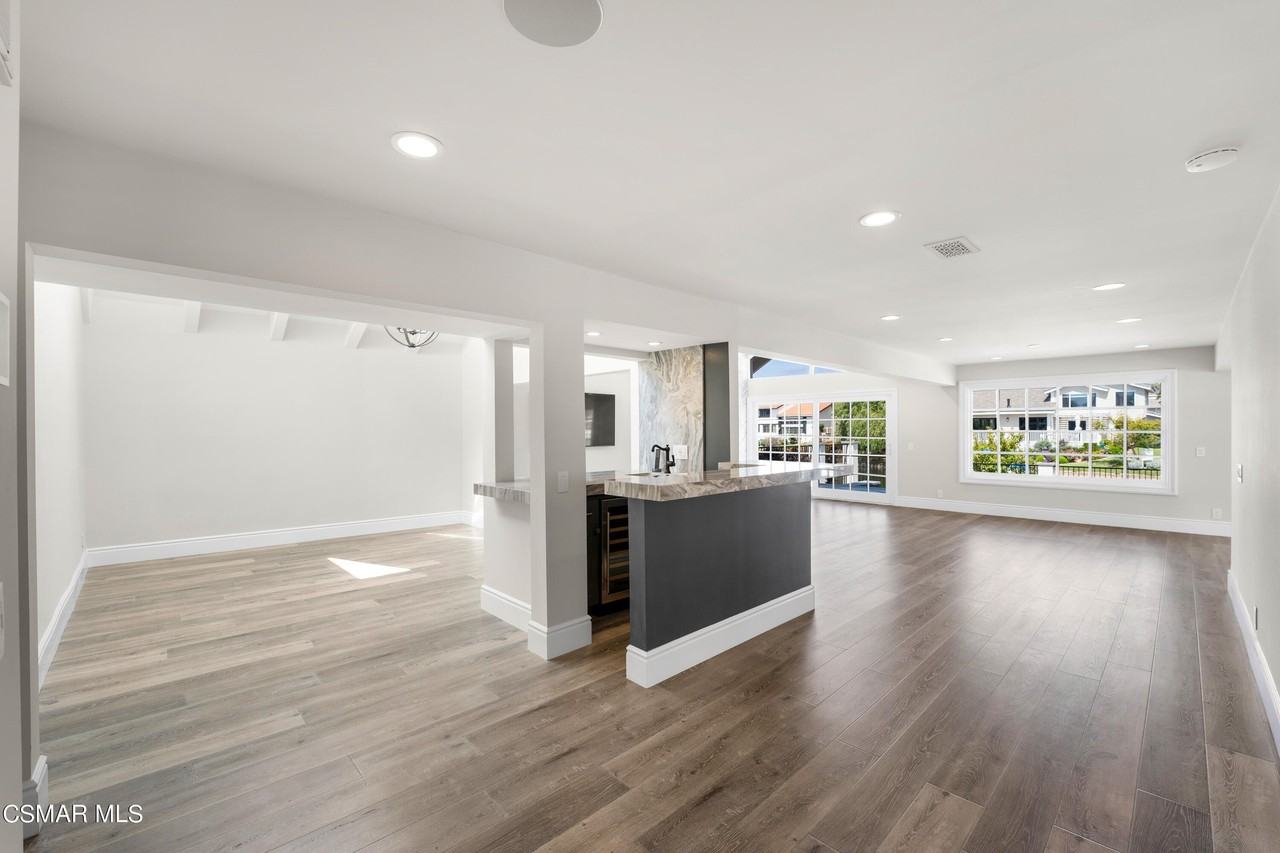 1345 Southwind Cir - Photo 5 of 36