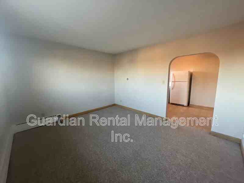 2016 Walsh Street East #1 - Photo 2 of 14