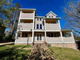 featured image of 33 Starnes Avenue #10