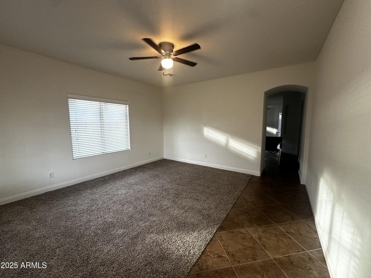 1686 W Paisley Dr - Photo 2 of 21