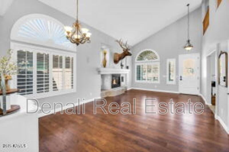 11225 East Sylvan Avenue - Photo 4 of 32