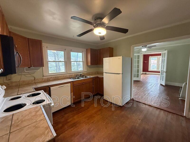 1300 Aggie Rd - Photo 5 of 10