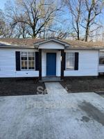 featured image of 2215 Hurst Lane