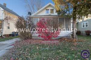 featured image of 4319 Parrakeet Avenue