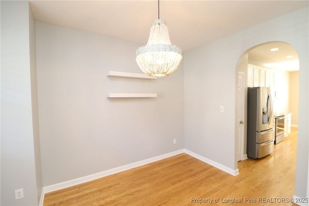 605 Courthouse Dr - Photo 4 of 39