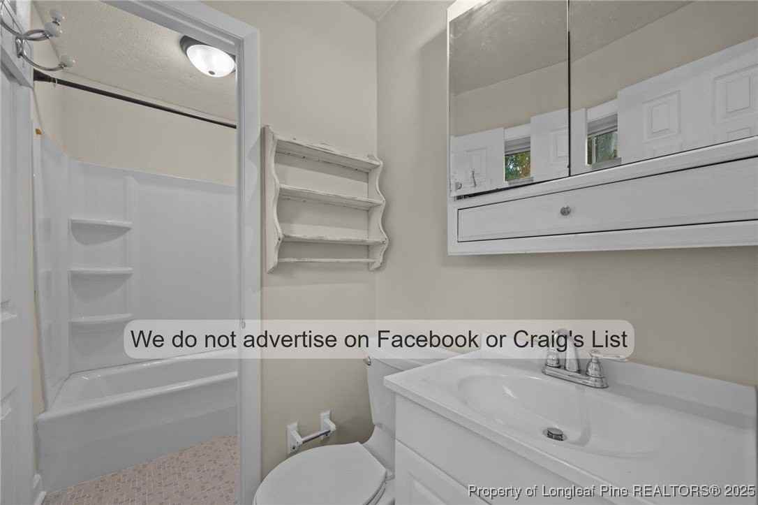 5842 Columbine Rd - Photo 3 of 13