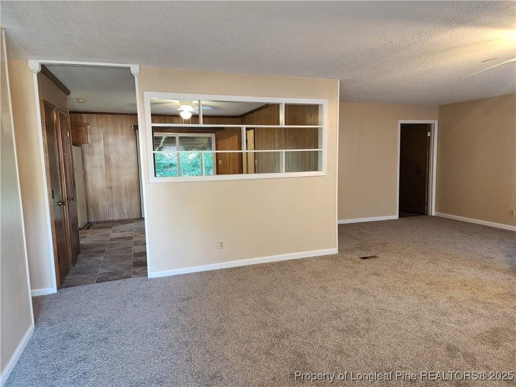 5455 Dodge Ct - Photo 3 of 15