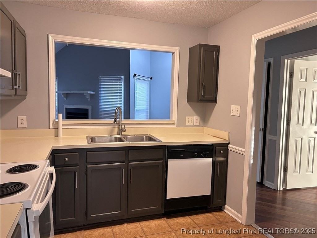 5602 Bimini Pl - Photo 5 of 9