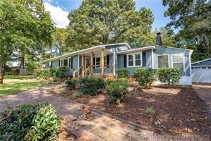 featured image of 4452 Oakmont Circle