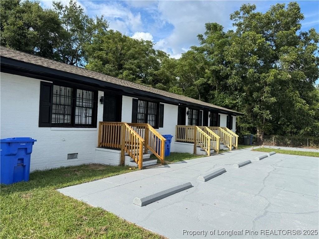 205 Jasper St - Photo 2 of 10