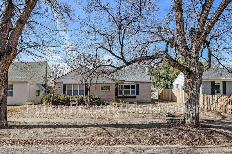 1528 S Lipscomb St - Photo 2 of 24