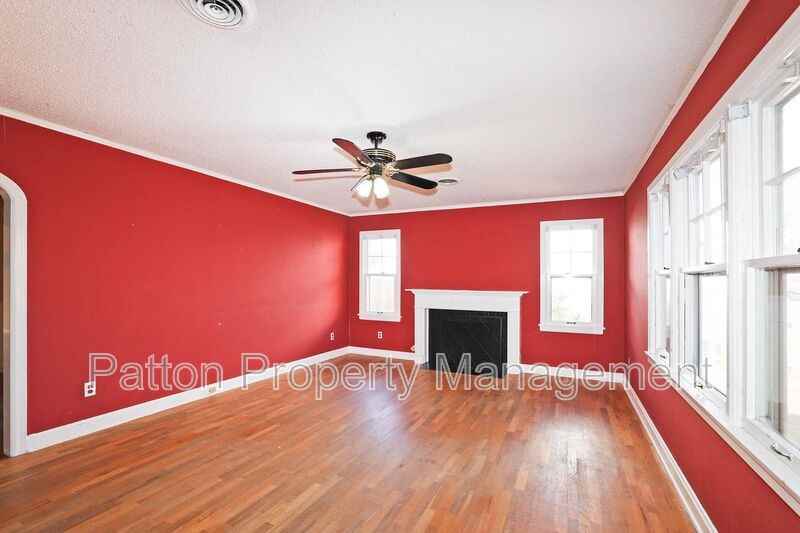 1528 S Lipscomb St - Photo 7 of 24