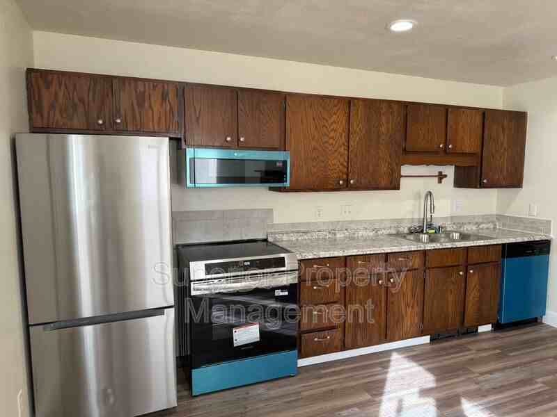 4950 King Arthur Way - Photo 4 of 7