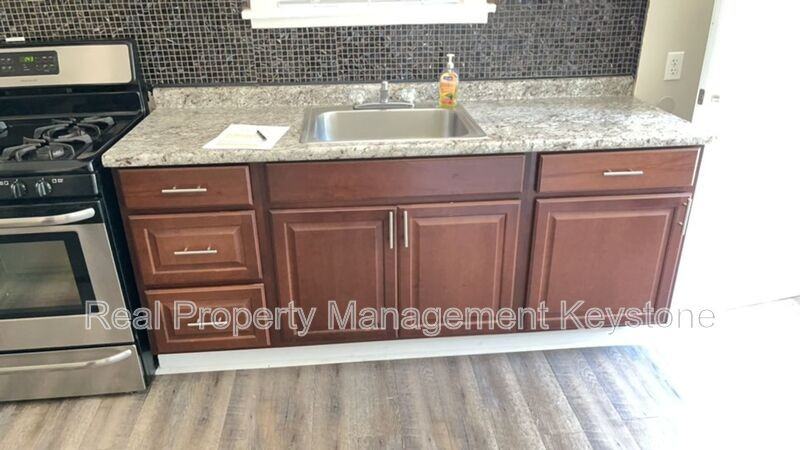 33 Merritt Ave - Photo 3 of 45