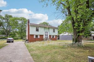 featured image of 144 Airport Road