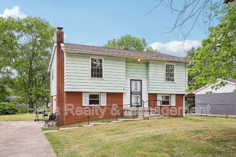 144 Airport Rd - Photo 3 of 36