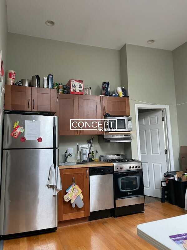 12 Shepherd Ave #1GC - Photo 4 of 17