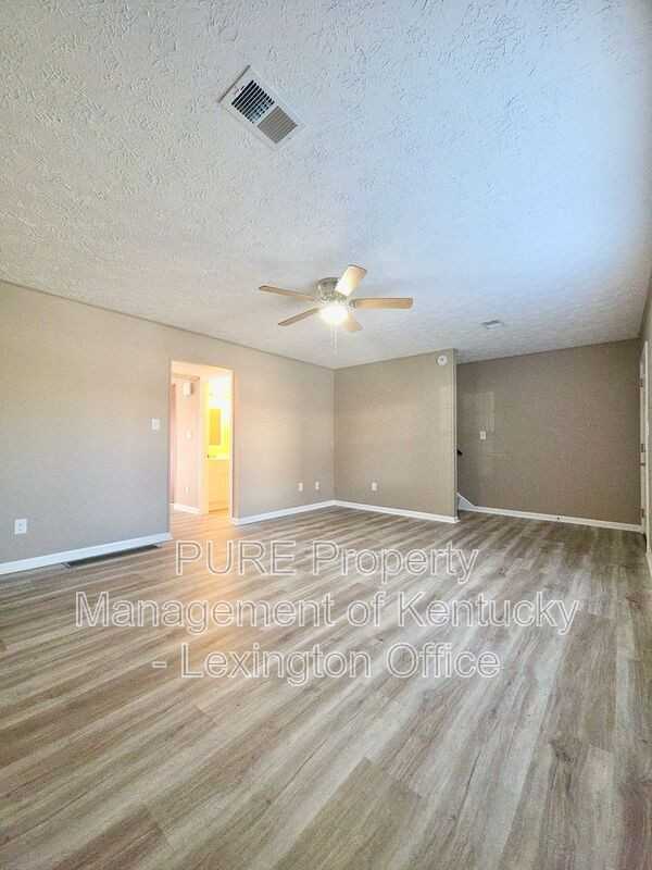 3493 Sutherland Dr - Photo 3 of 26