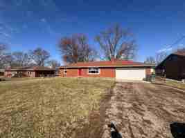 featured image of 4828 Betsy Drive