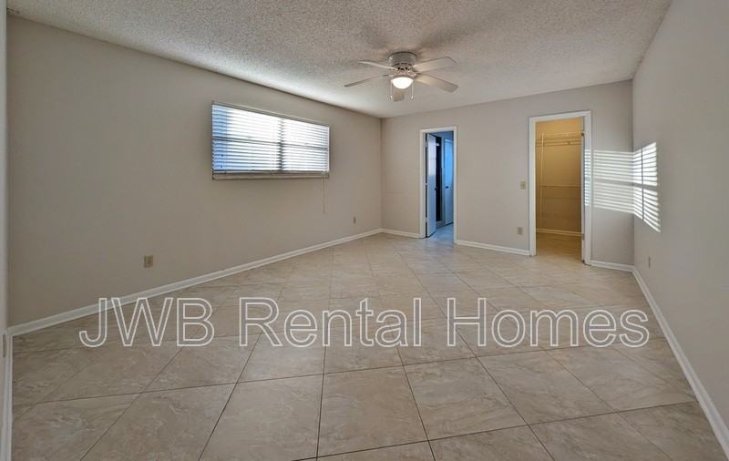 4364 Knottingby Ct - Photo 5 of 13