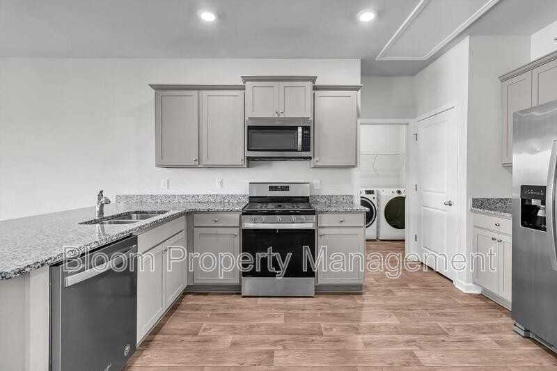 602 Solar Ct - Photo 4 of 44