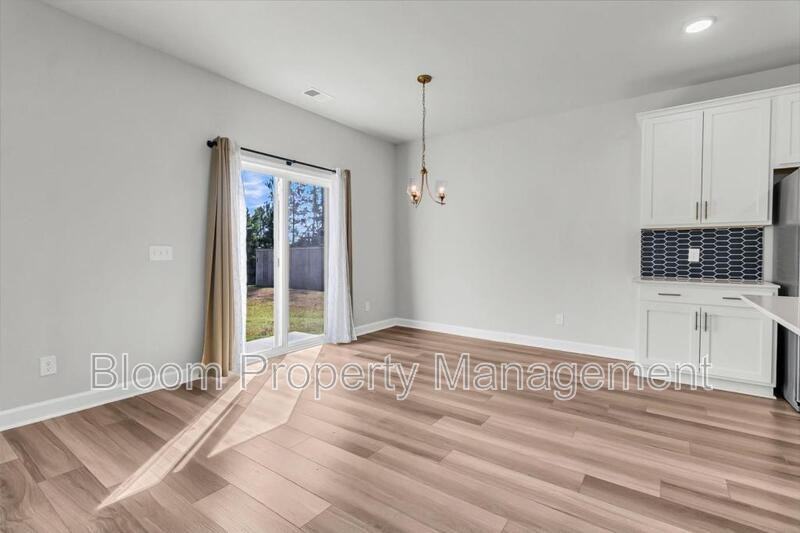 247 Lucca Dr - Photo 7 of 35