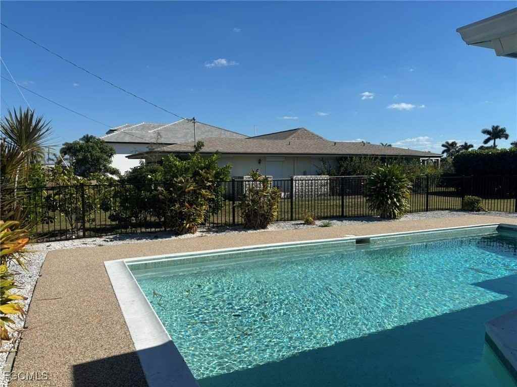 5917 Sw 1st Ct - Photo 5 of 29