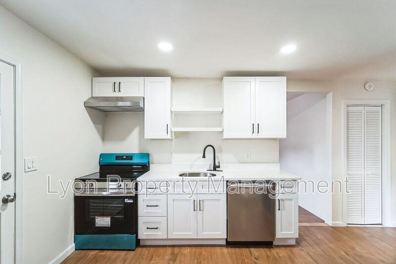 23 Slade St - Photo 3 of 10