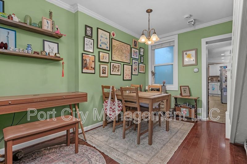 232 S Castle St - Photo 6 of 23