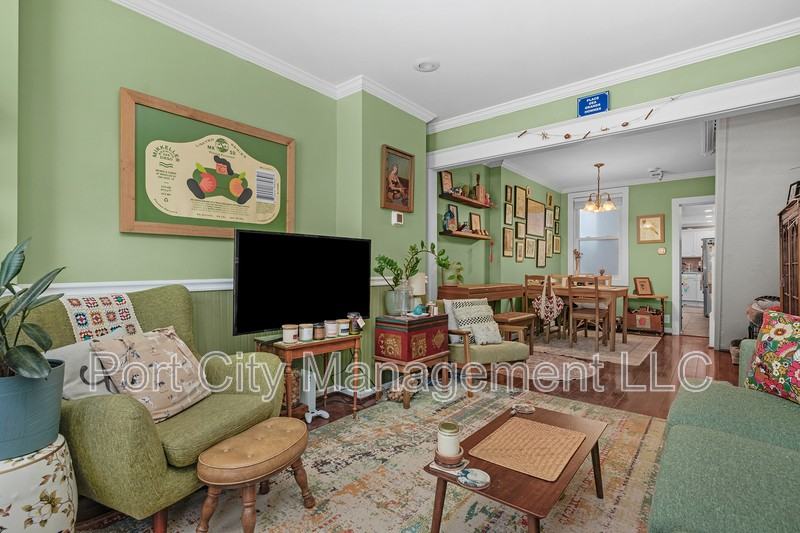 232 S Castle St - Photo 7 of 23