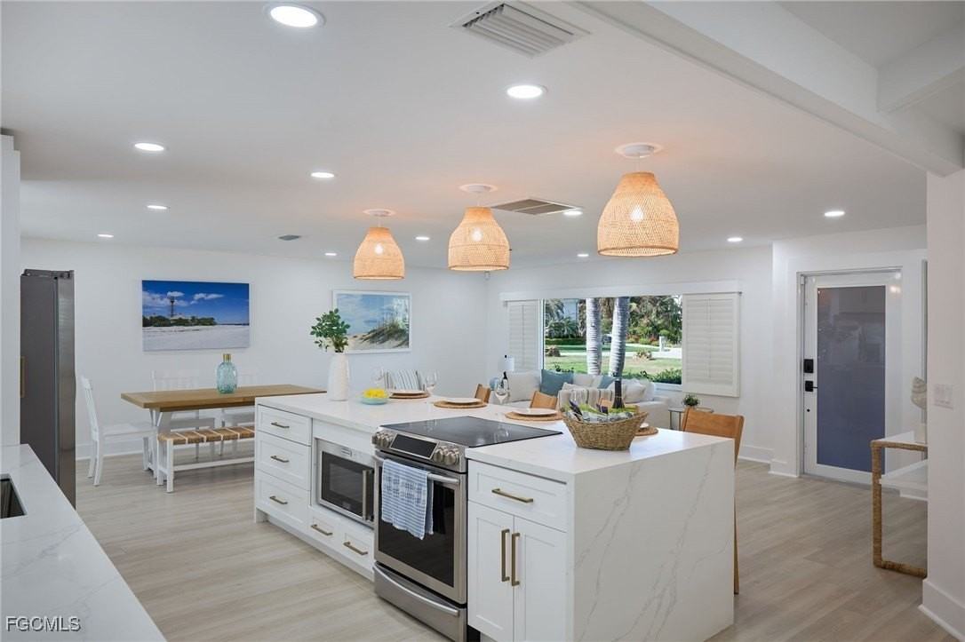 1224 Kittiwake Cir - Photo 5 of 42