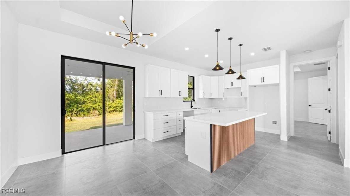 4127 Nw 36th Pl - Photo 5 of 26