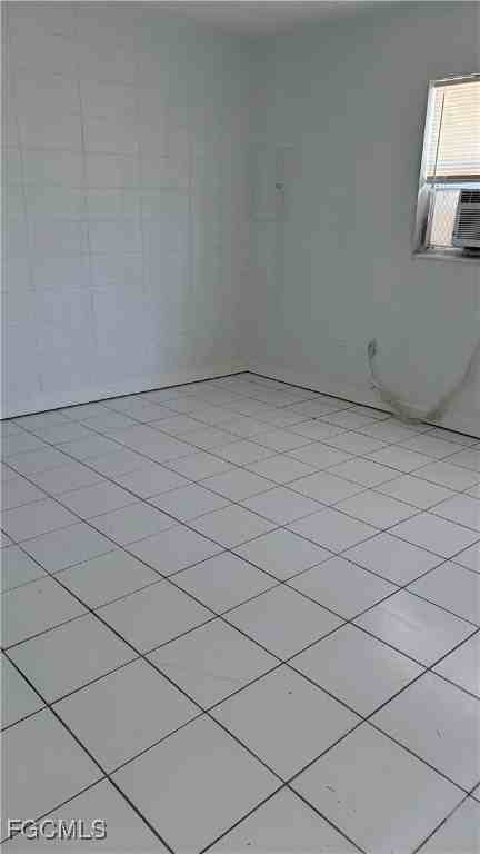 5533 7th Ave - Photo 4 of 6