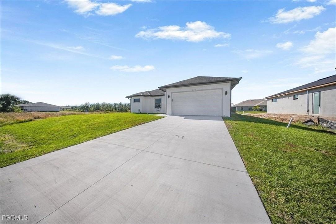 1024 Halby Avenue - Photo 3 of 36