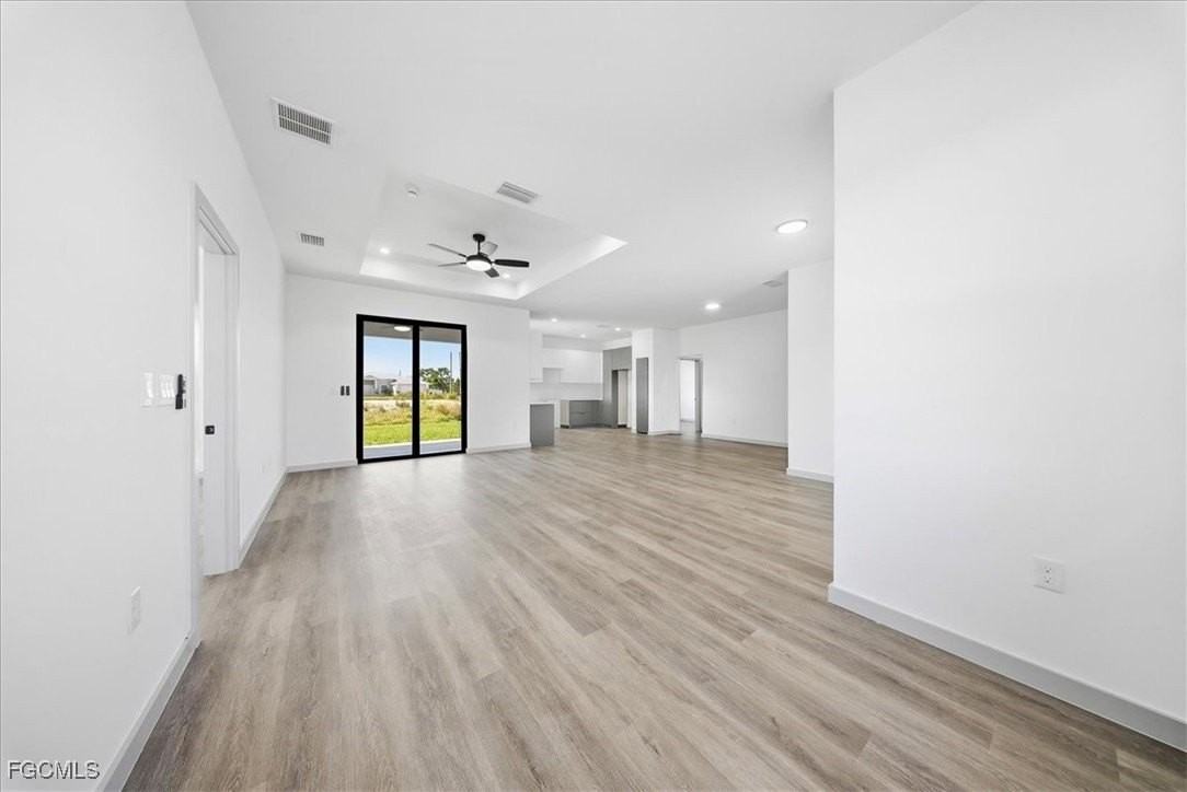 1024 Halby Avenue - Photo 6 of 36