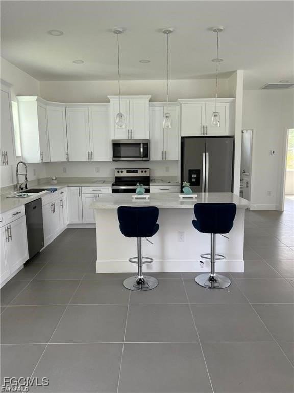 744 Clancy St E - Photo 3 of 14