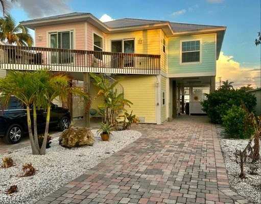 2579 Third Street - Photo 2 of 46