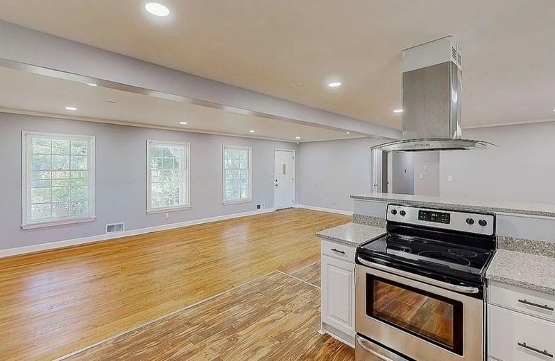 1769 Timothy Dr Sw - Photo 5 of 12