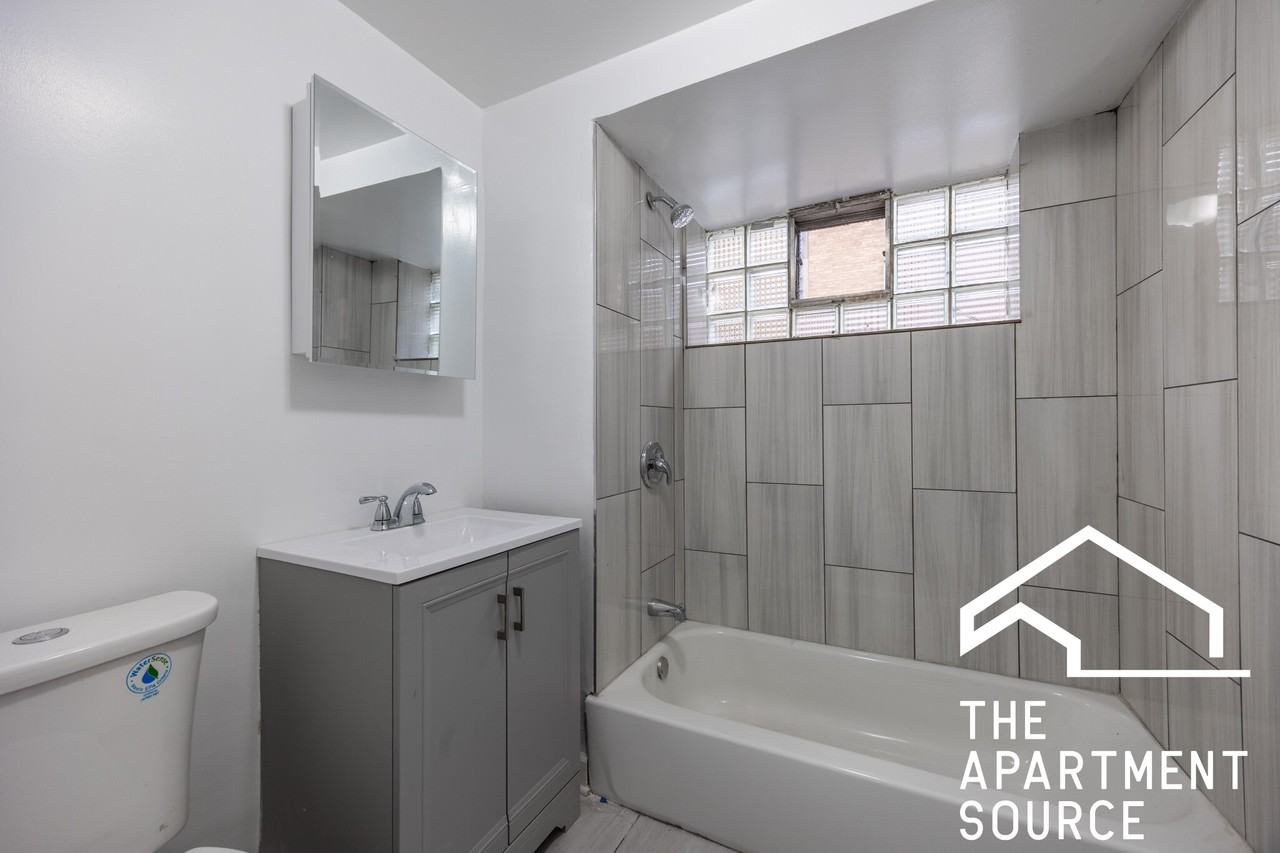 6719 North California Avenue #GS - Photo 3 of 13