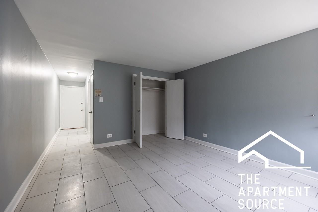 6719 North California Avenue #GS - Photo 6 of 13