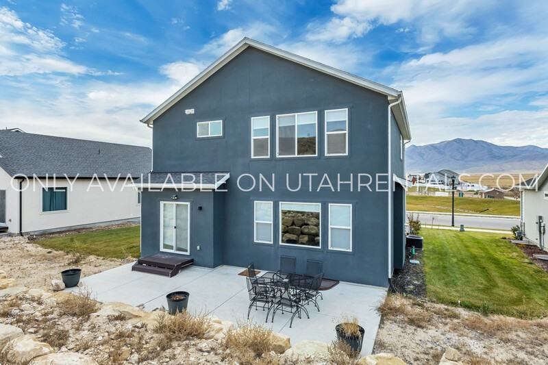 7982 N Bristlecone Rd - Photo 7 of 35