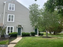 featured image of 722 Sedgewick Court