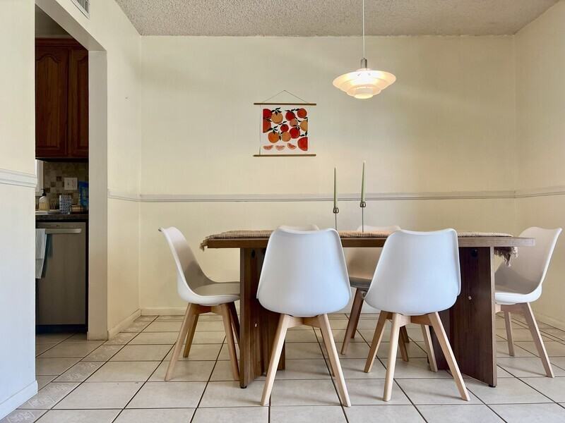 116 E Campus View Dr - Photo 4 of 17