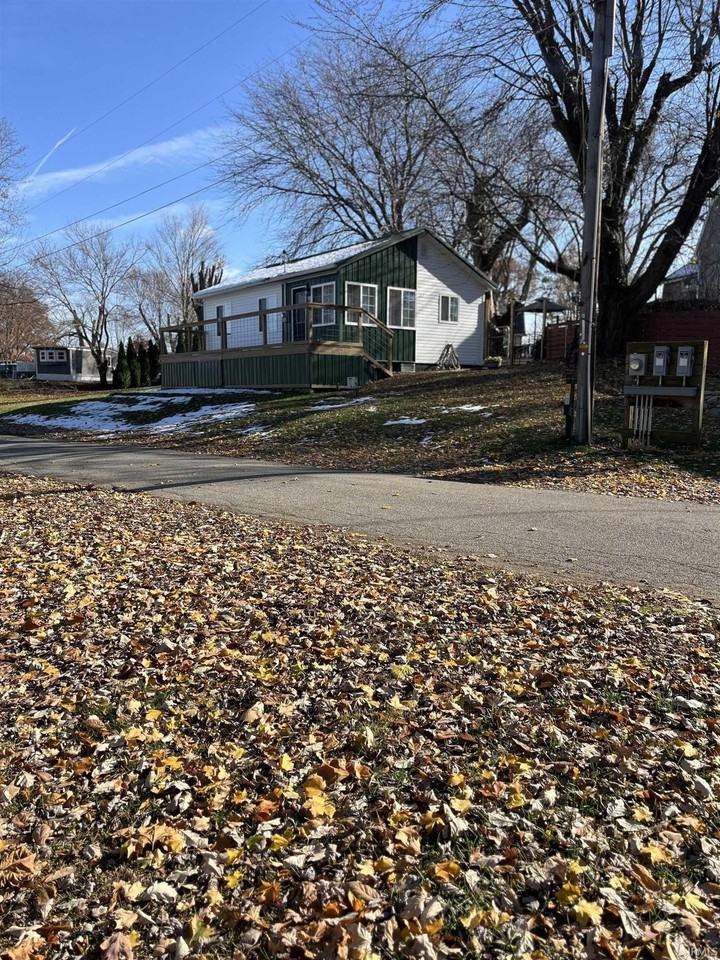 930 W 590 S - Photo 2 of 18