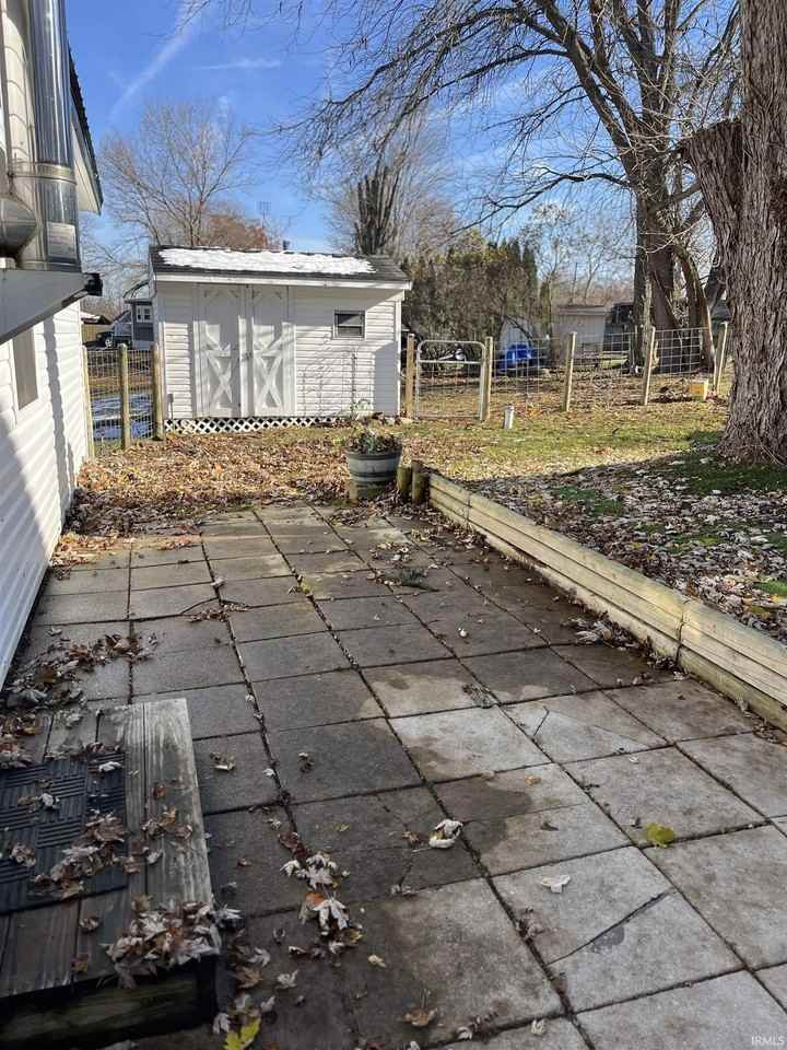 930 W 590 S - Photo 4 of 18