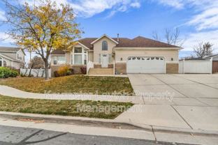 2339 East Lindsay Wood Lane - Photo 1 of 1