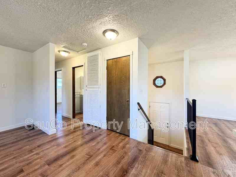 21965 Nw Phillips Rd - Photo 7 of 40